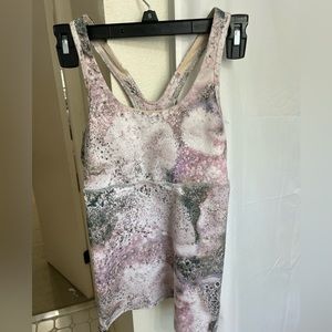 Lululemon size 4 tank top